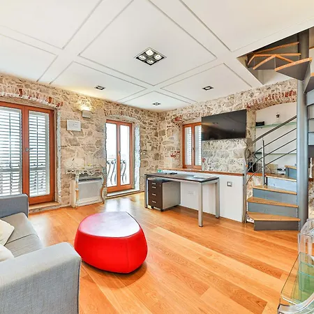 דירה Augubio Penthouse