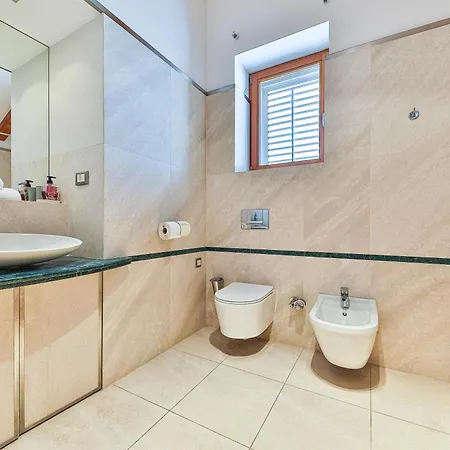 דירה Augubio Penthouse *